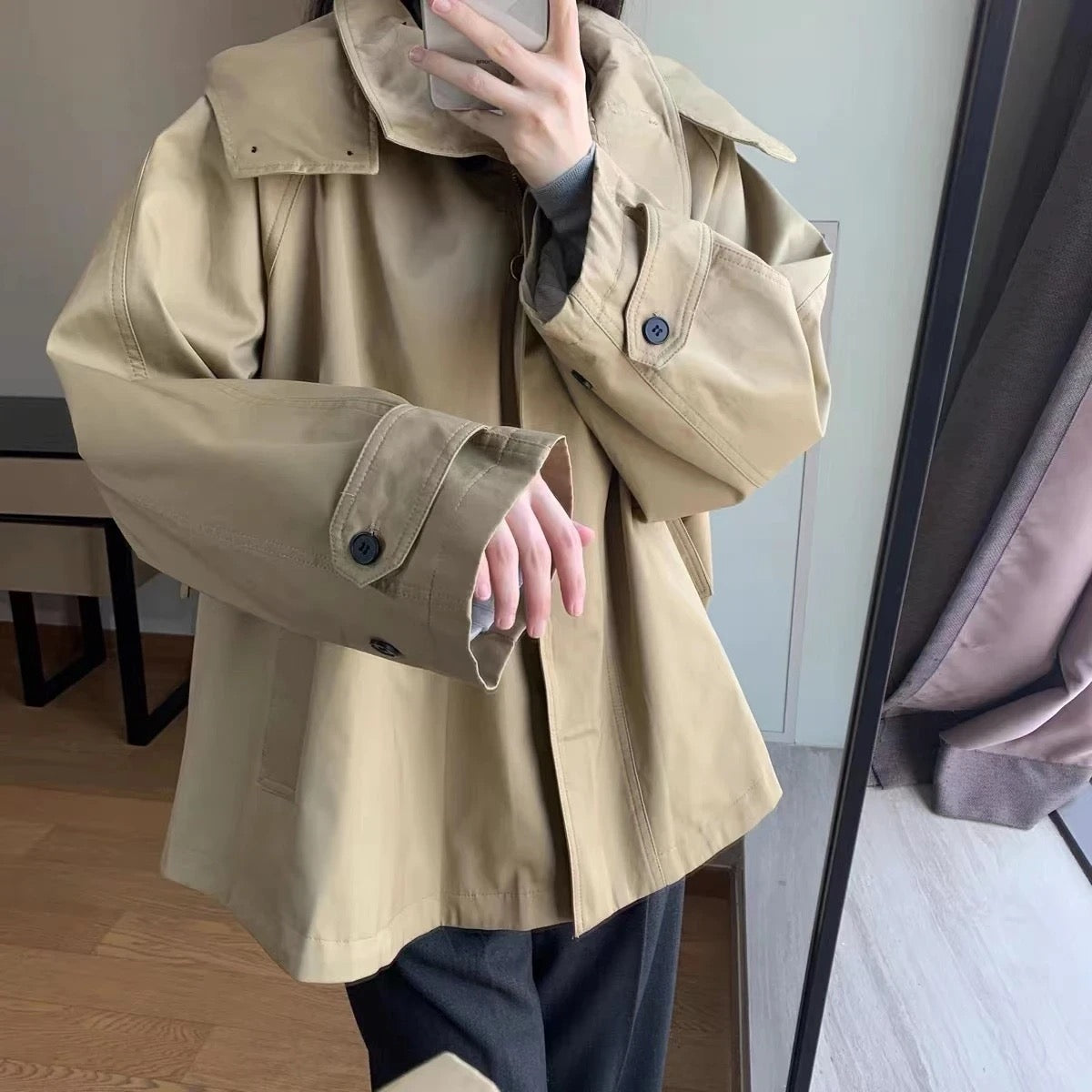 ⭐︎めめ　新品未使用品　HALF CAPE SHORT TRENCH Cape Style Short Trench Coat – bellboutiqueofficial