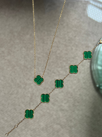 The Clover Necklace